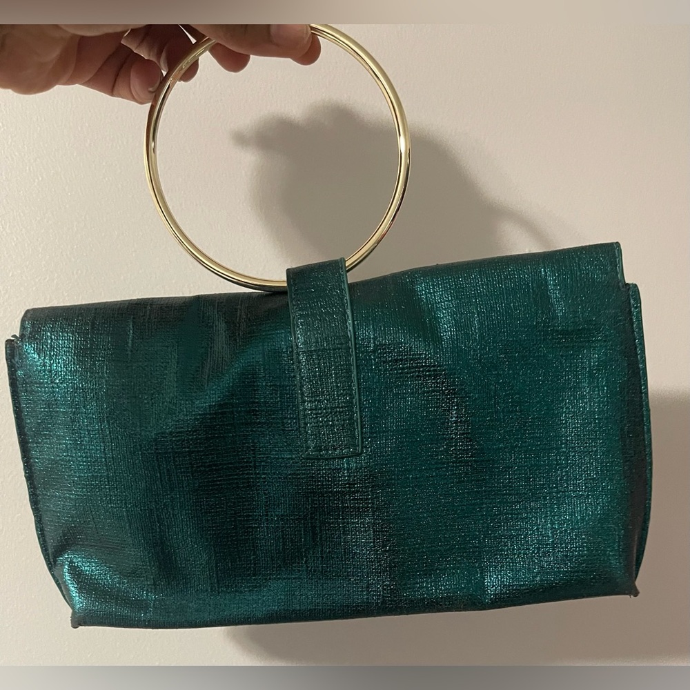 Metallic Green Clutch with Gold Chain - Picture 2 of 7